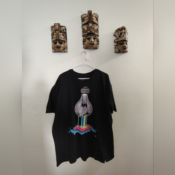 Black Graphic Tee Short Sleeve Crew Neck - Picture 1 of 6